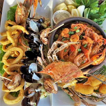 Διαμέρισμα Luxury 2-bedroom With A Private Rooftop Area *