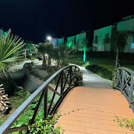 Apartment Luxury 2-bedroom With A Private Rooftop Area